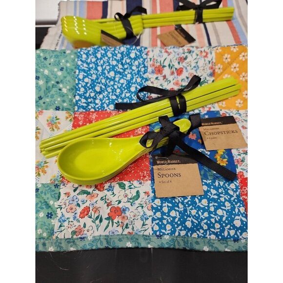 4 pairs of Lime Green Melamine Chopsticks and Spoons - Picture 1 of 3